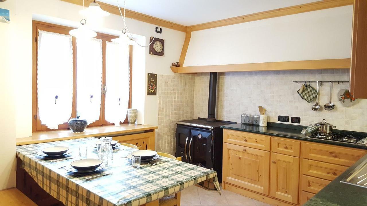 Ferienwohnung Casa Rossi Le Grazie  Exterior foto
